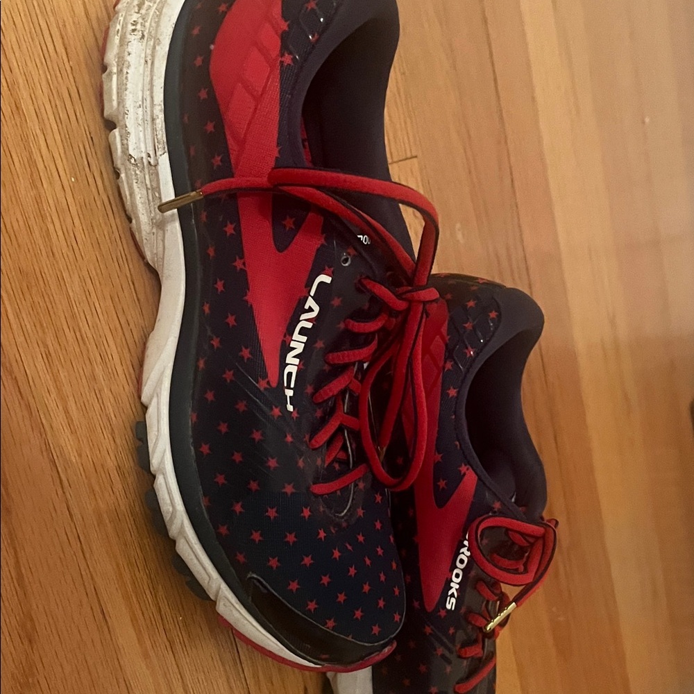 Brooks Launch Red Star Patriotic Running Shoes Sneakers - US 7.5 - Picture 5 of 8